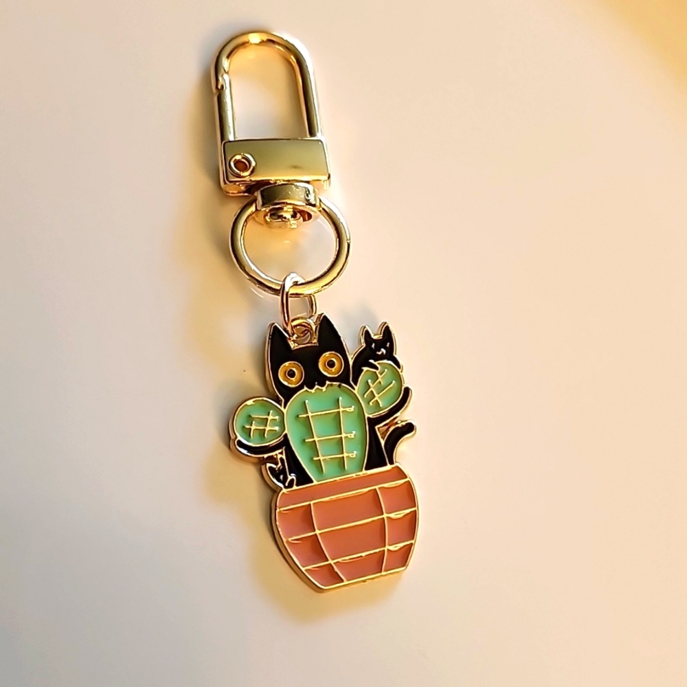 Mischievous CAT  ZIPPER Pull purse charm   Charm bracelet Lobster claw EO